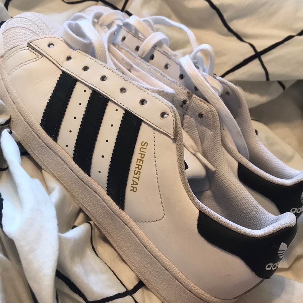 Adidas super stars